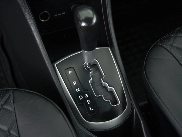 Hyundai Solaris, I фото №19