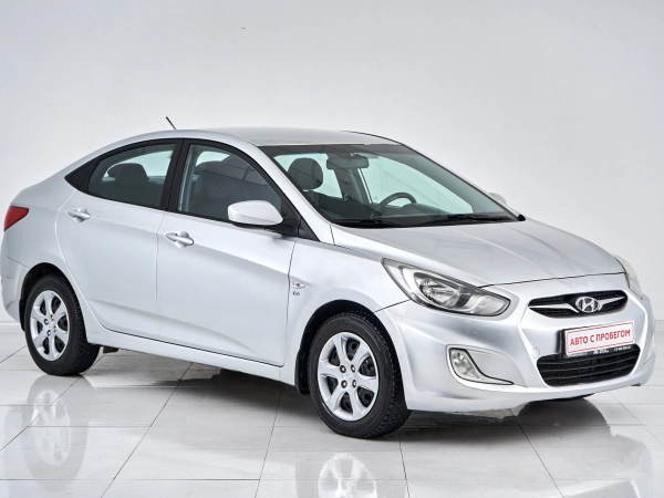 Hyundai Solaris, I фото №3
