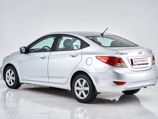 Hyundai Solaris, I фото №4