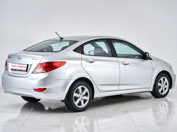 Hyundai Solaris, I фото №5