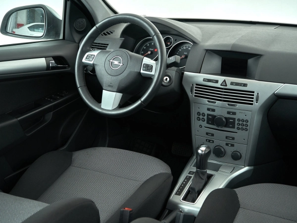 Opel Astra, H Рестайлинг фото №11