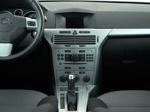 Opel Astra, H Рестайлинг фото №9