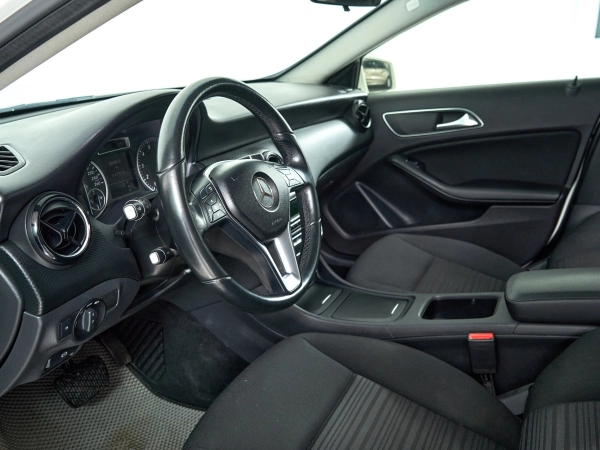 Mercedes-Benz A-Класс, III (W176) фото №13