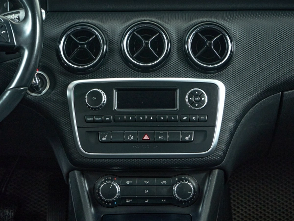Mercedes-Benz A-Класс, III (W176) фото №9