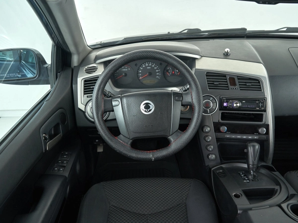 SsangYong Kyron, I Рестайлинг фото №10