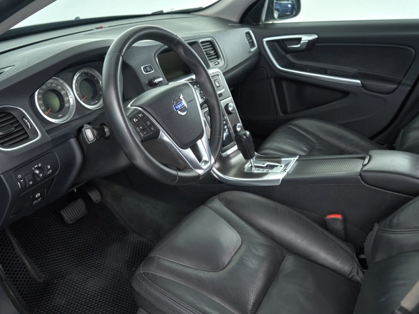 Volvo S60, II фото №13