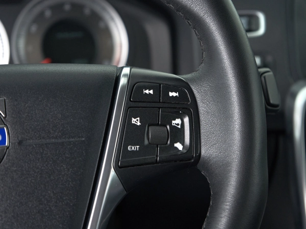 Volvo S60, II фото №18