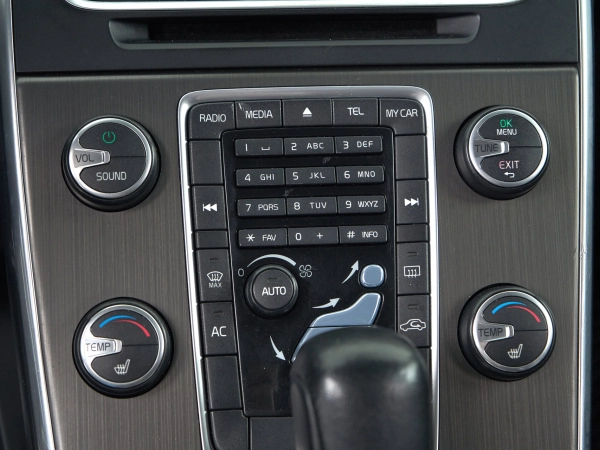 Volvo S60, II фото №19