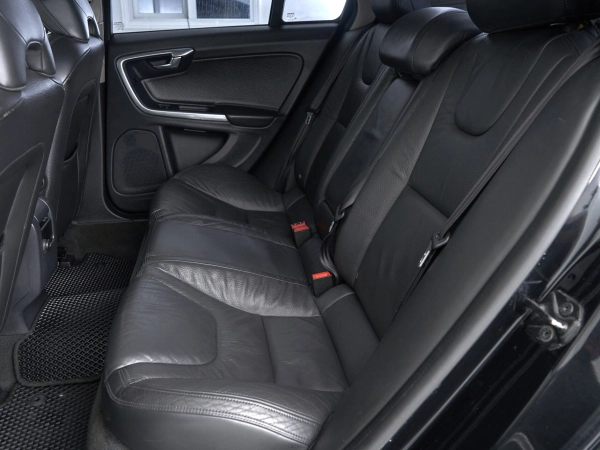 Volvo S60, II фото №22