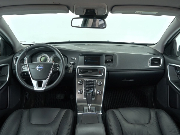 Volvo S60, II фото №8