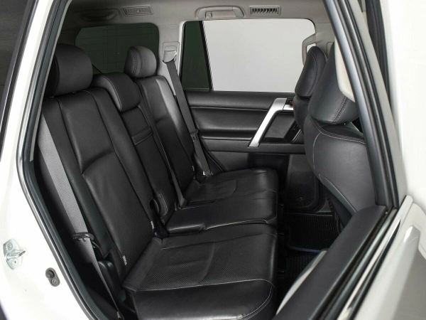 Toyota Land Cruiser Prado, 150 Series Рестайлинг 2 фото №17