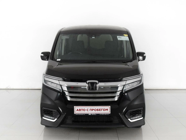Honda Stepwgn, V Рестайлинг фото №2