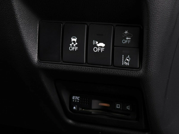 Honda Stepwgn, V Рестайлинг фото №8
