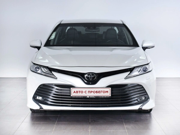 Toyota Camry, VIII (XV70) фото №2