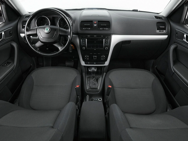 Skoda Yeti, I Рестайлинг фото №8