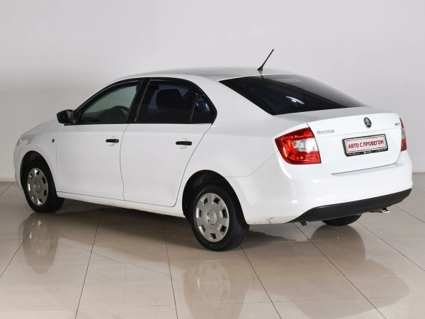 Skoda Rapid, I фото №2
