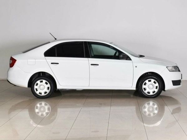Skoda Rapid, I фото №5