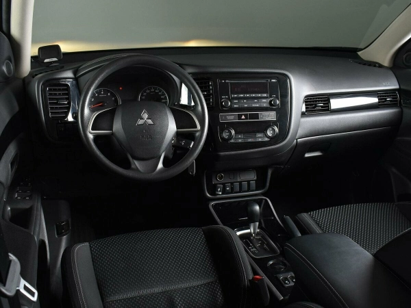 Mitsubishi Outlander, III Рестайлинг 3 фото №6