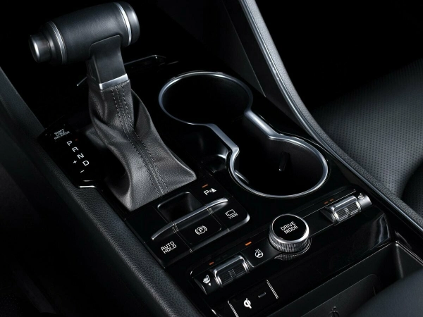 Kia K5, III фото №8