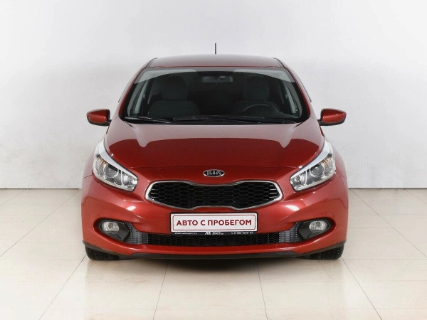 Kia Ceed, II фото №3
