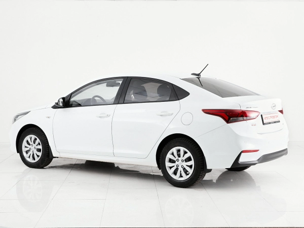 Hyundai Solaris, II фото №4