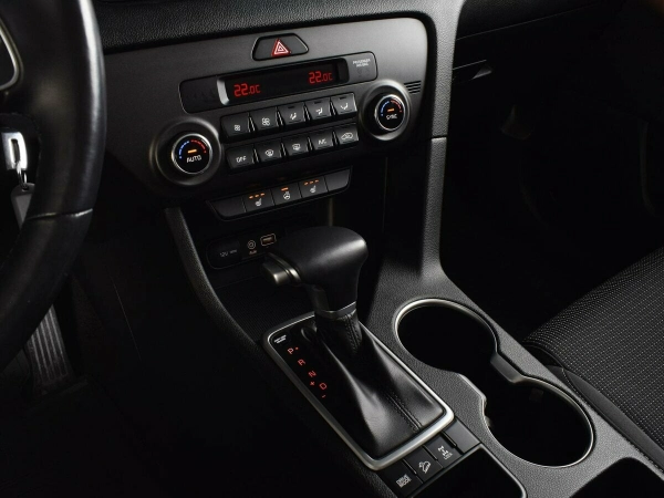 Kia Sportage, IV фото №9