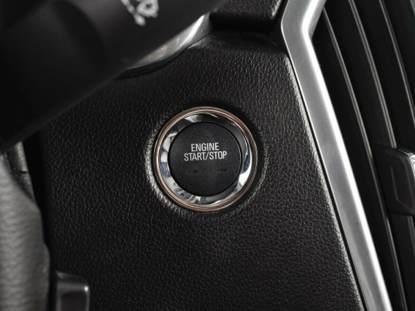 Cadillac SRX, II Рестайлинг фото №13