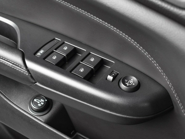Cadillac SRX, II Рестайлинг фото №15