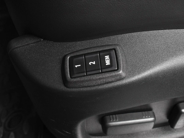 Cadillac SRX, II Рестайлинг фото №8
