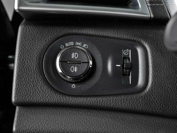 Cadillac SRX, II Рестайлинг фото №9
