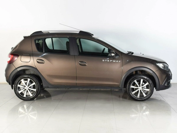 Renault Sandero, II Рестайлинг фото №5