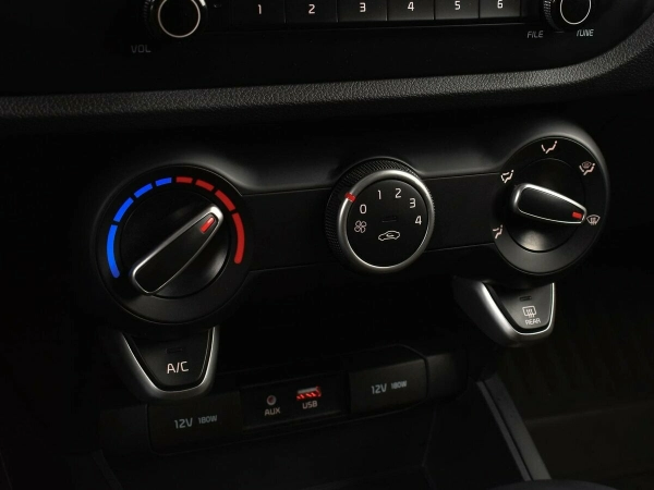 Kia Rio, IV фото №8