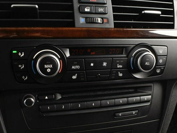 BMW 3 серии, V (E90/E91/E92/E93) Рестайлинг фото №11