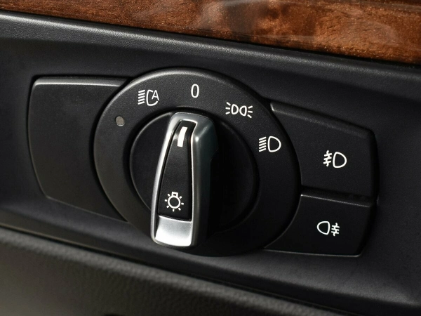 BMW 3 серии, V (E90/E91/E92/E93) Рестайлинг фото №12