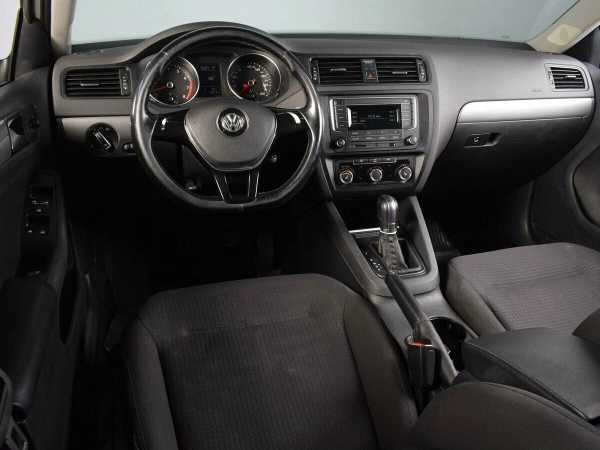 Volkswagen Jetta, VI Рестайлинг фото №6