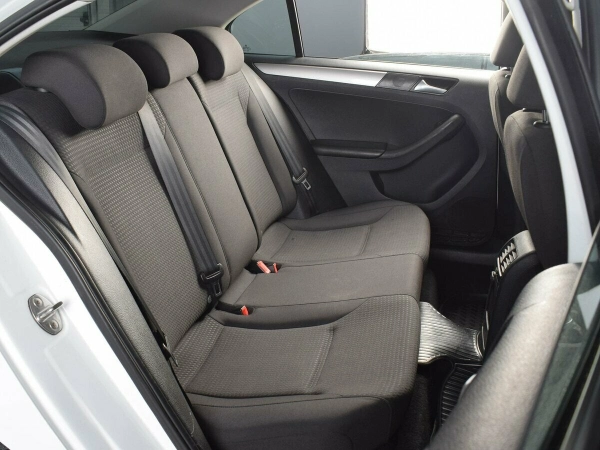 Volkswagen Jetta, VI Рестайлинг фото №9