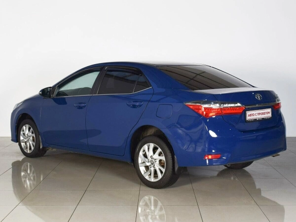 Toyota Corolla, XI (E160, E170, E180) Рестайлинг 1 фото №2