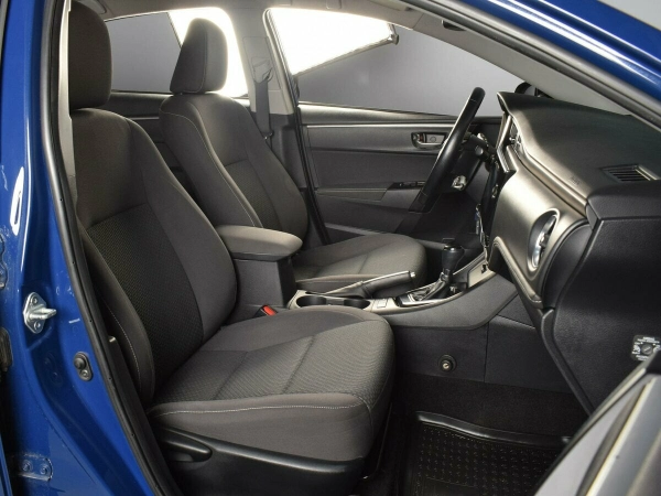Toyota Corolla, XI (E160, E170, E180) Рестайлинг 1 фото №7