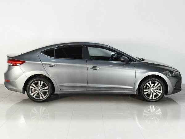 Hyundai Elantra, VI (AD) фото №5