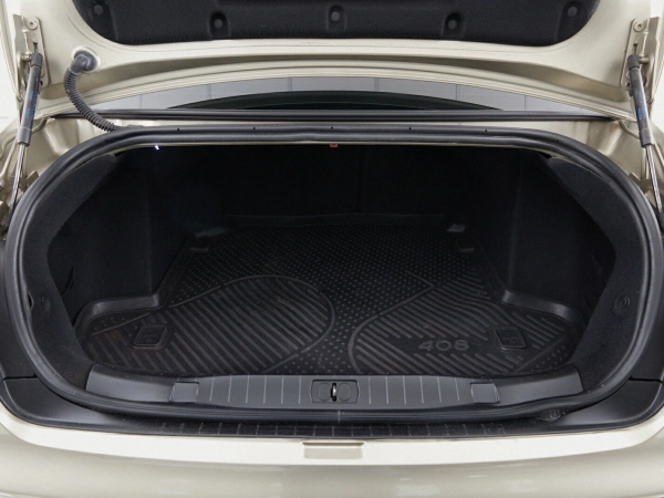 Peugeot 408, I фото №7