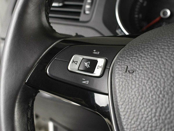 Volkswagen Jetta, VI Рестайлинг фото №15