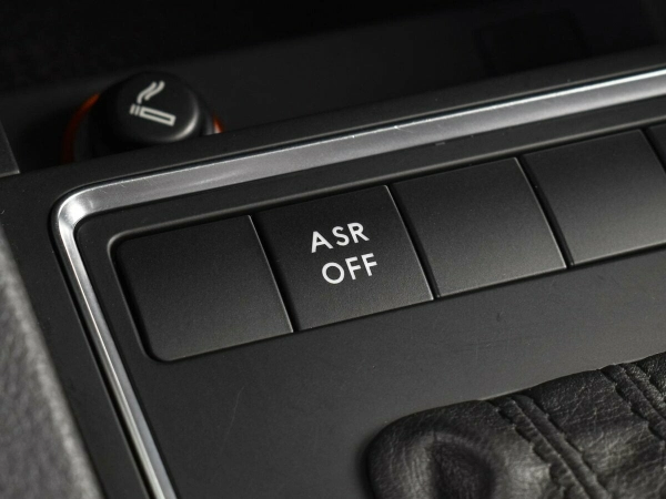 Volkswagen Jetta, VI Рестайлинг фото №17