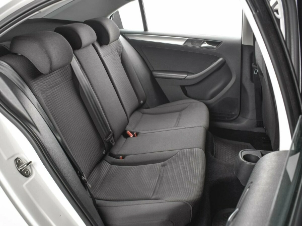 Volkswagen Jetta, VI Рестайлинг фото №18