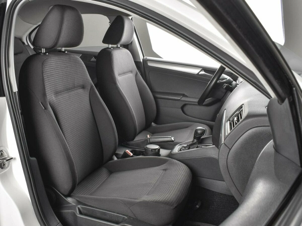 Volkswagen Jetta, VI Рестайлинг фото №7
