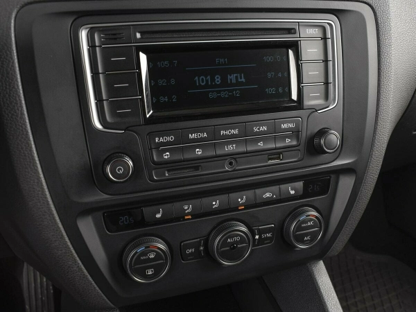 Volkswagen Jetta, VI Рестайлинг фото №8