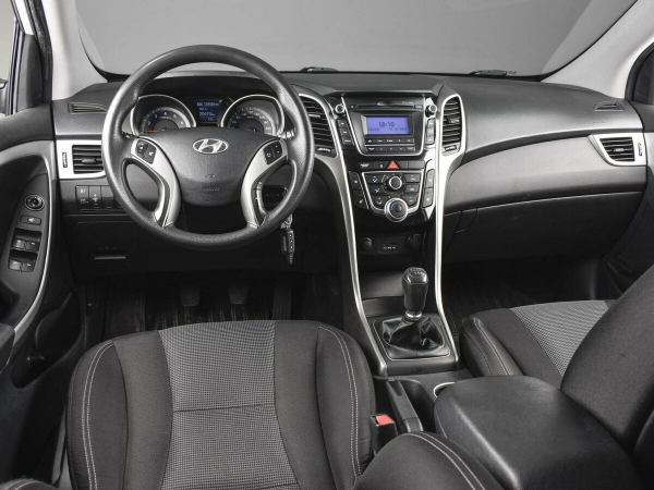 Hyundai i30, II фото №6
