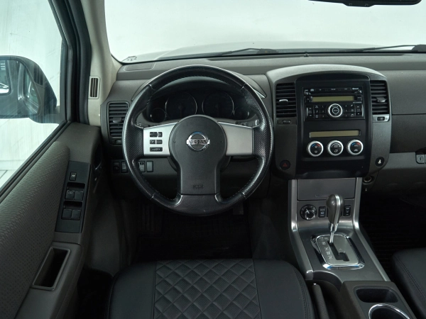 Nissan Pathfinder, III Рестайлинг фото №10
