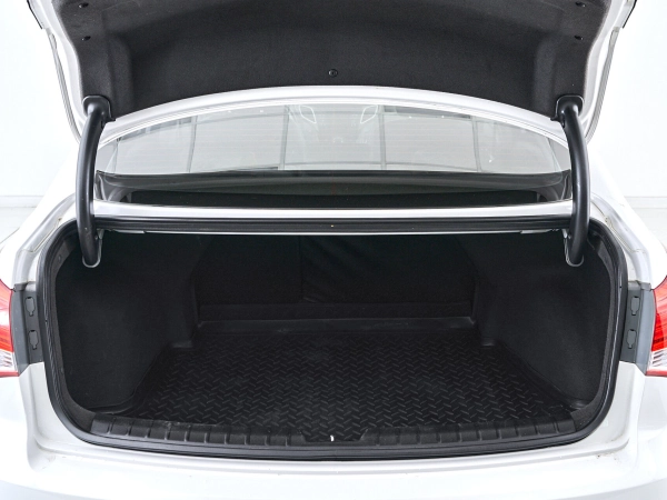 Hyundai i40, I фото №7