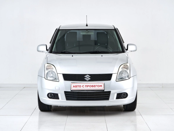 Suzuki Swift, III фото №2