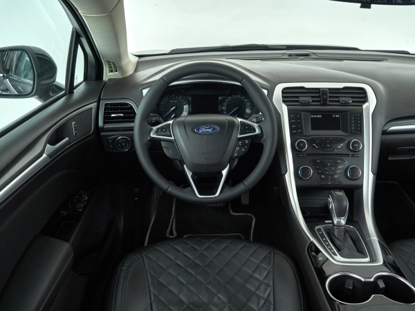 Ford Mondeo, V фото №10